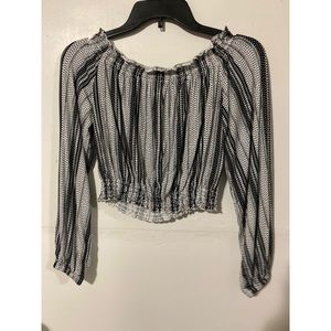 Long sleeve crop top